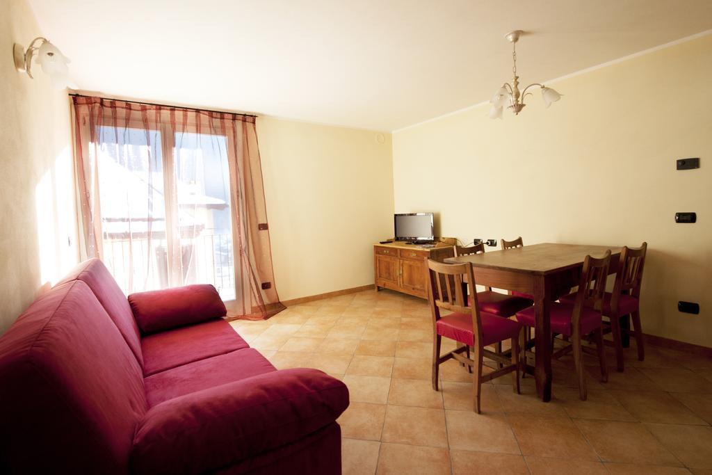 Vezza dʼOglio Residence La Corte חדר תמונה