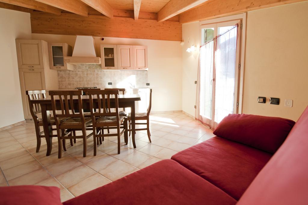 Vezza dʼOglio Residence La Corte חדר תמונה